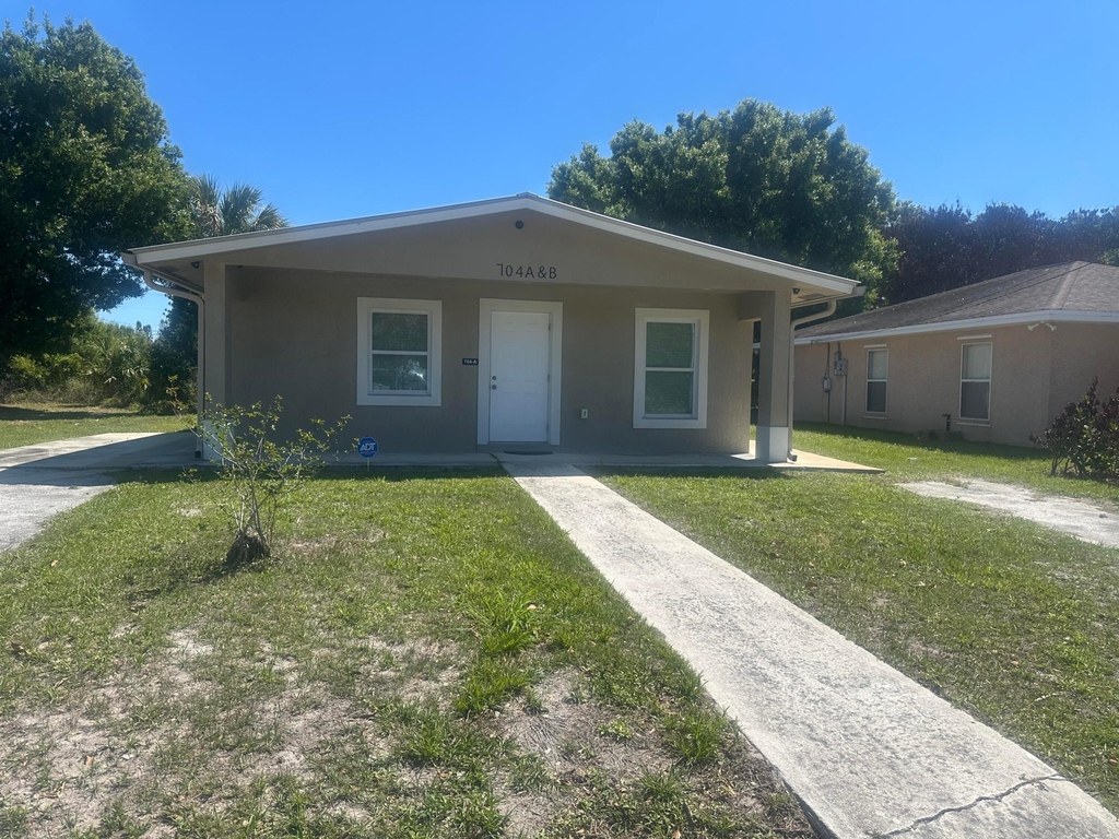 704 N 18th Street - Photo 0