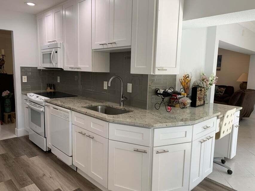 3230 Aqua Vista Drive - Photo 2