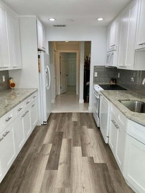 3230 Aqua Vista Drive - Photo 3