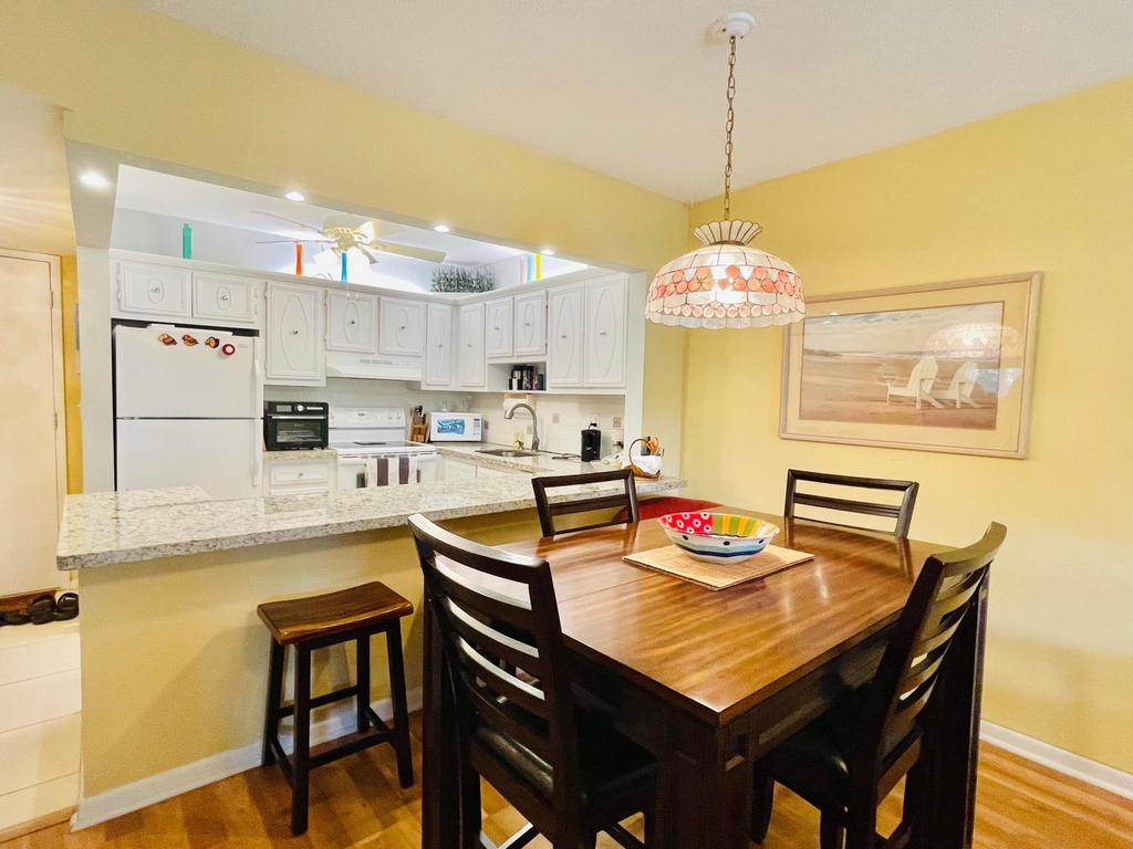 257 S Cypress Road - Photo 5