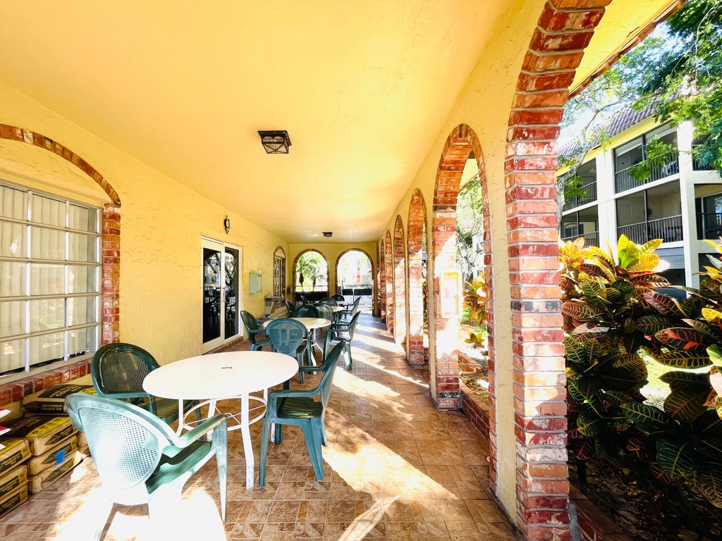 257 S Cypress Road - Photo 24