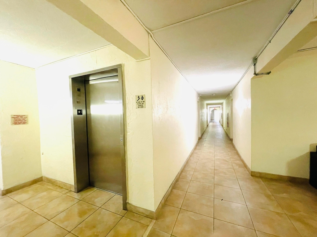 257 S Cypress Road - Photo 34