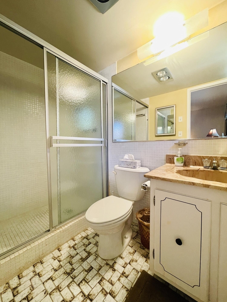 257 S Cypress Road - Photo 17