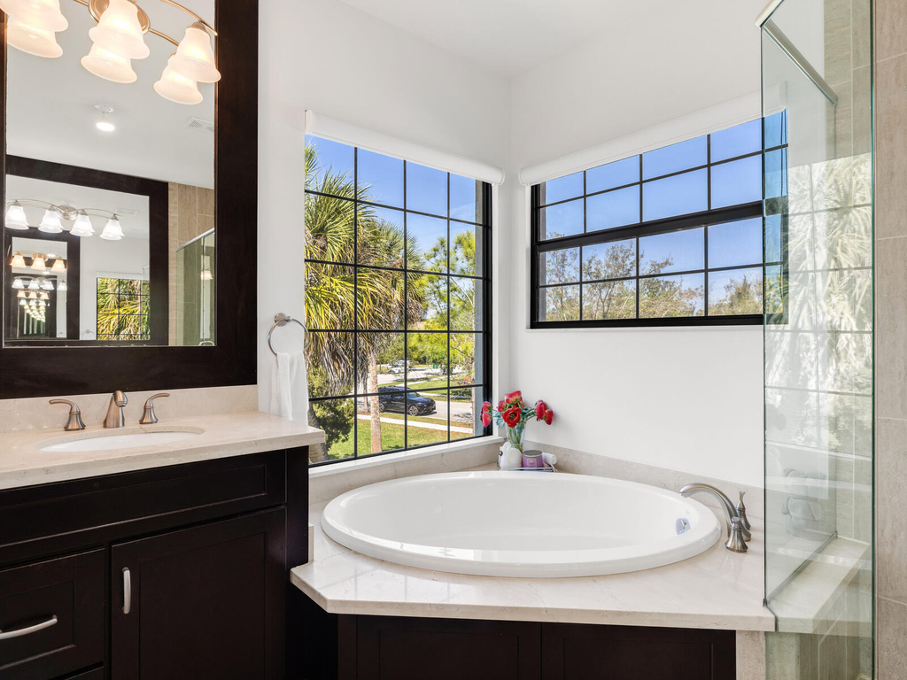 8256 Bradford Way - Photo 29