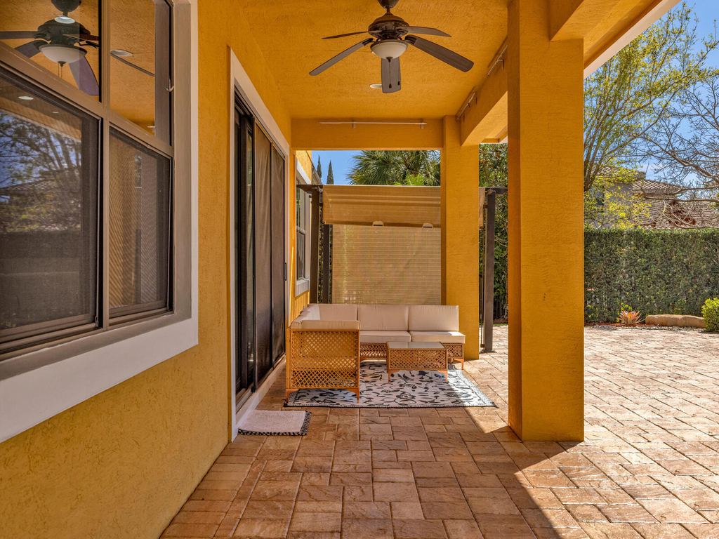 8256 Bradford Way - Photo 44