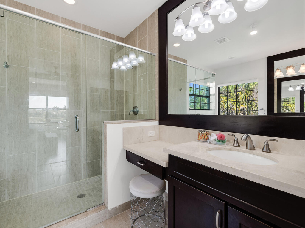 8256 Bradford Way - Photo 28