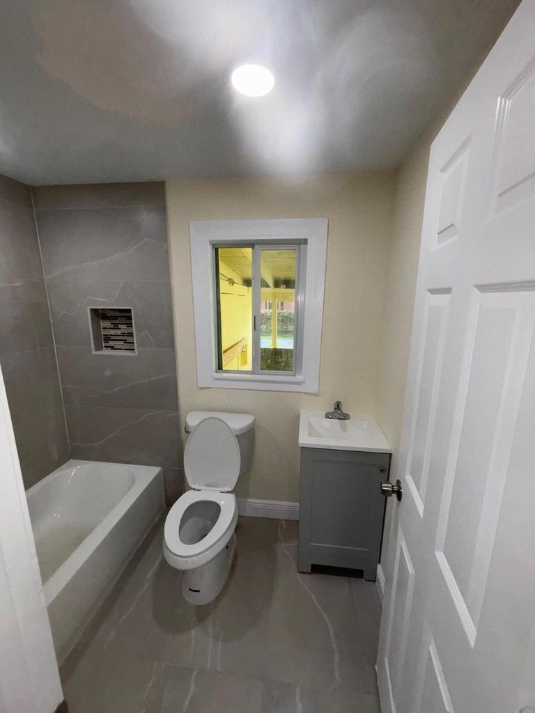 1717 Linwood Avenue - Photo 6
