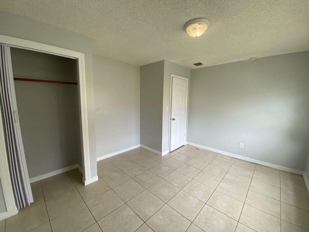 3208 Louisiana Avenue - Photo 3