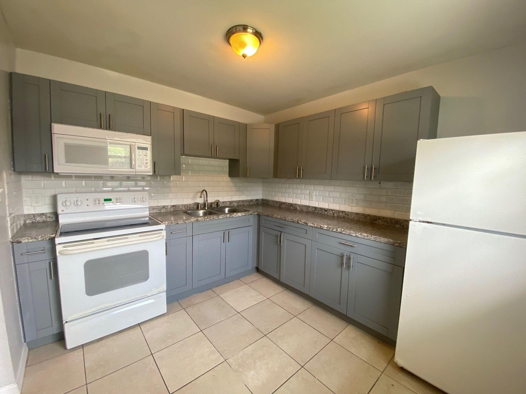 3208 Louisiana Avenue - Photo 6