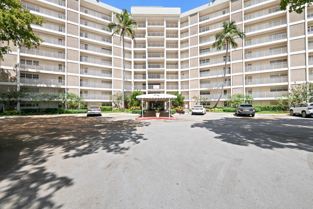 3051 N Course Drive - Photo 2