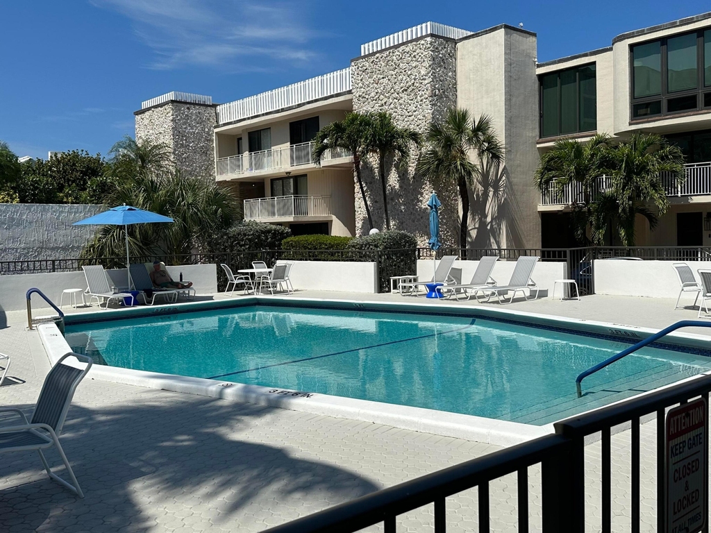 2175 S Ocean Boulevard - Photo 1
