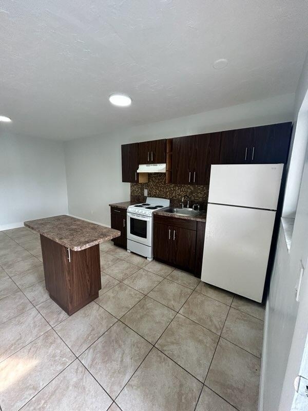 18257 Nw 23rd Avenue - Photo 4