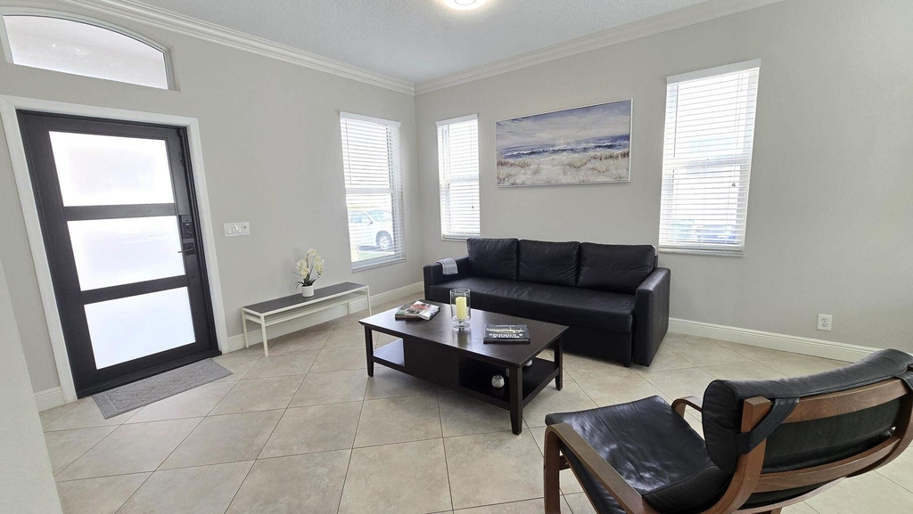 6878 Nw 33rd Street - Photo 1