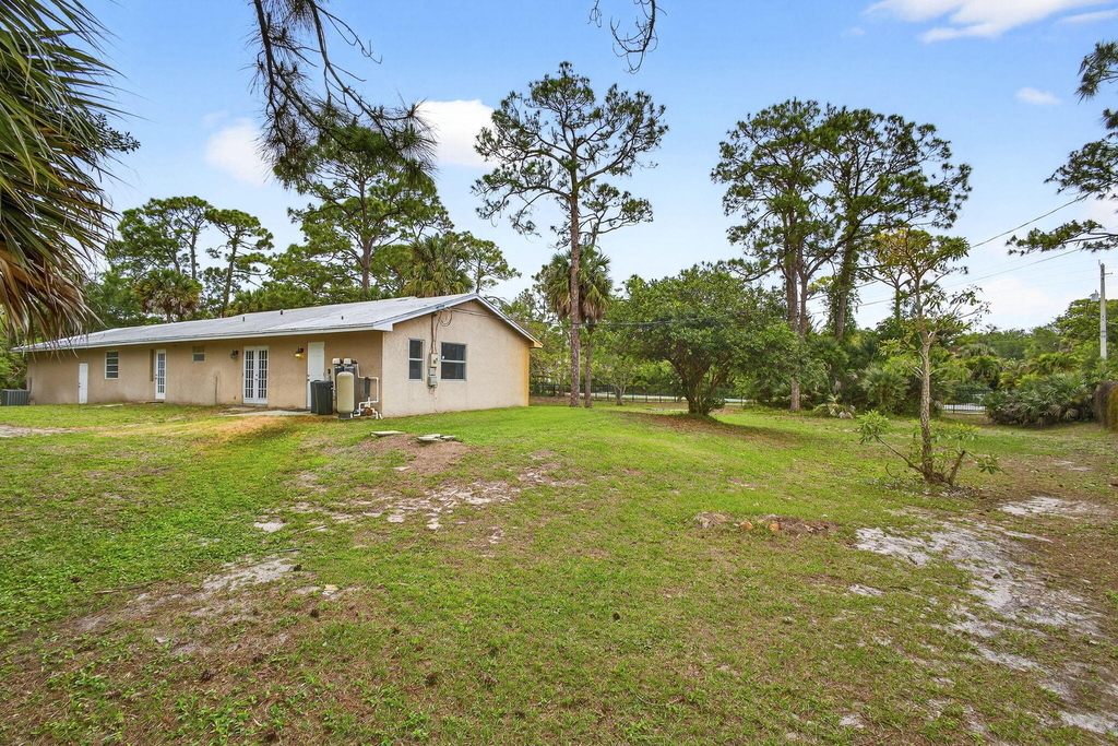 16932 Okeechobee Boulevard - Photo 50