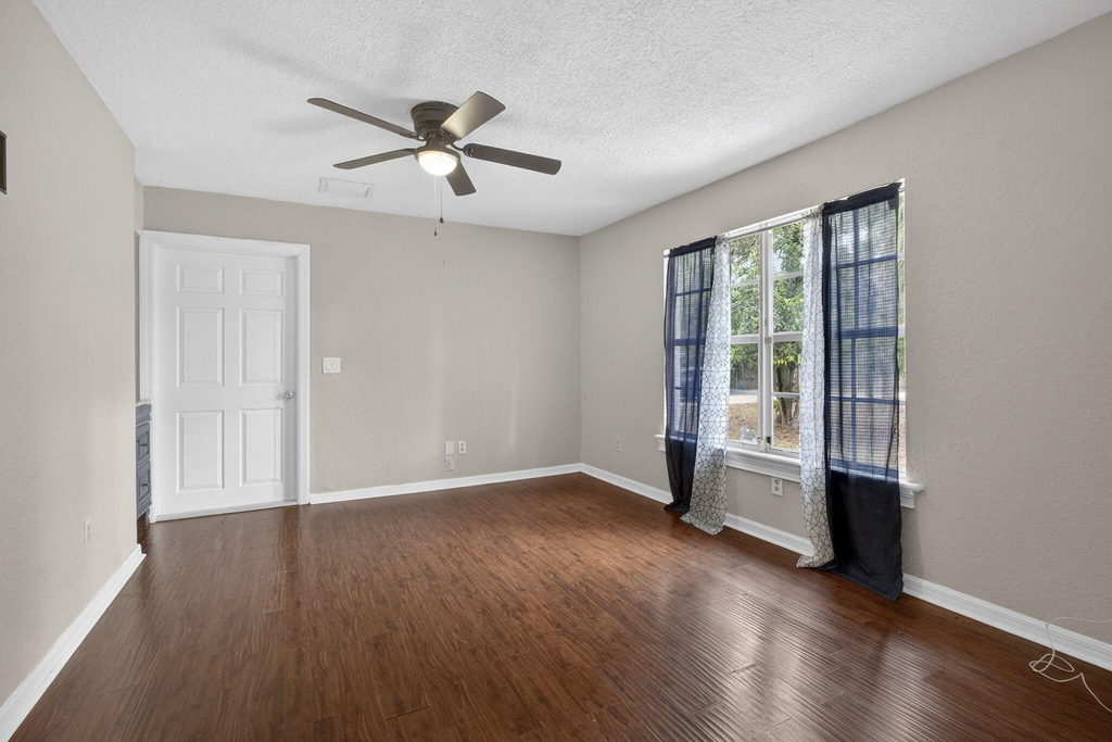 16932 Okeechobee Boulevard - Photo 20
