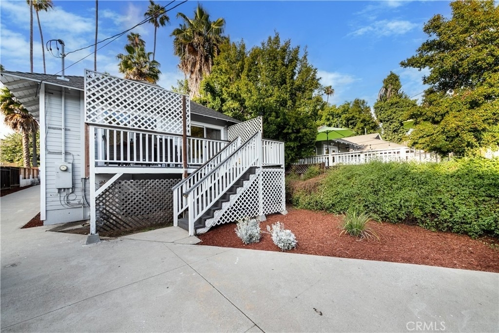 6008 Carlton Way - Photo 25