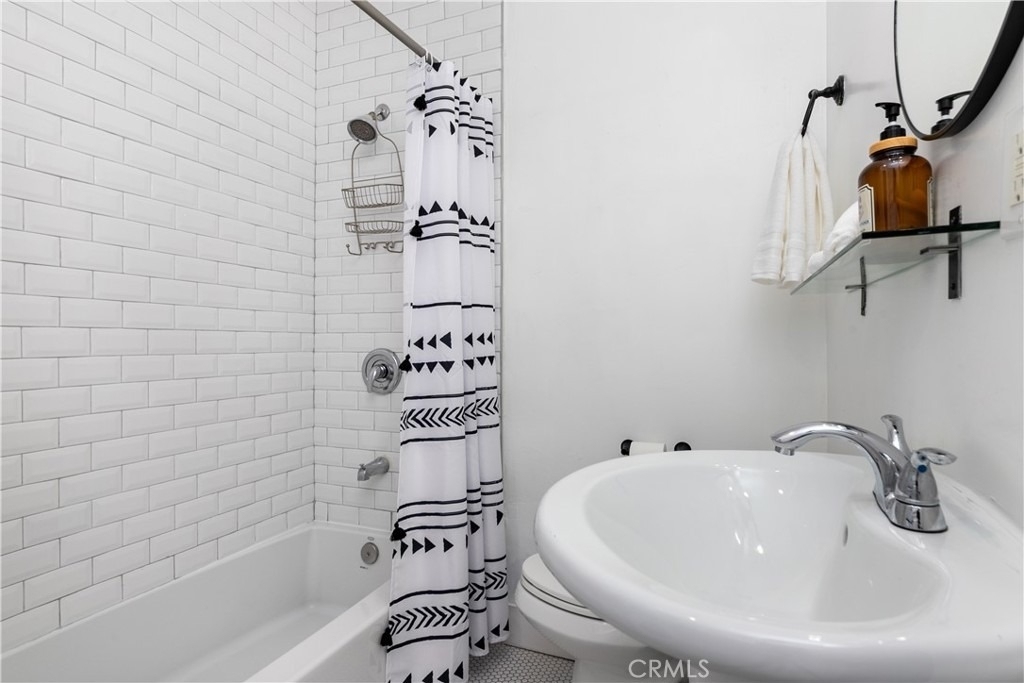 6008 Carlton Way - Photo 21
