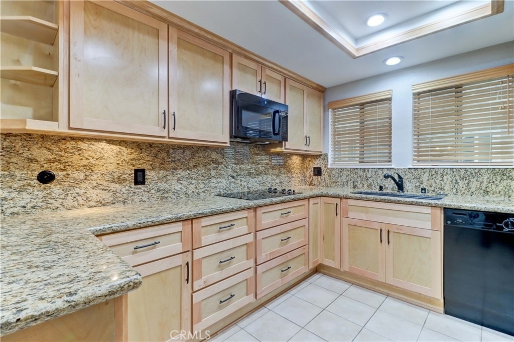 661 Avenida Sevilla - Photo 17