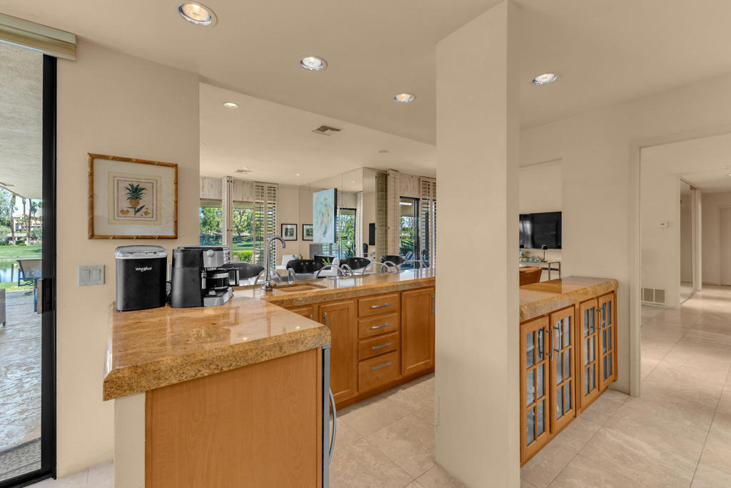24 Columbia Drive - Photo 21