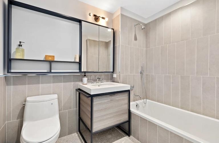 575 Fourth Avenue - Photo 3