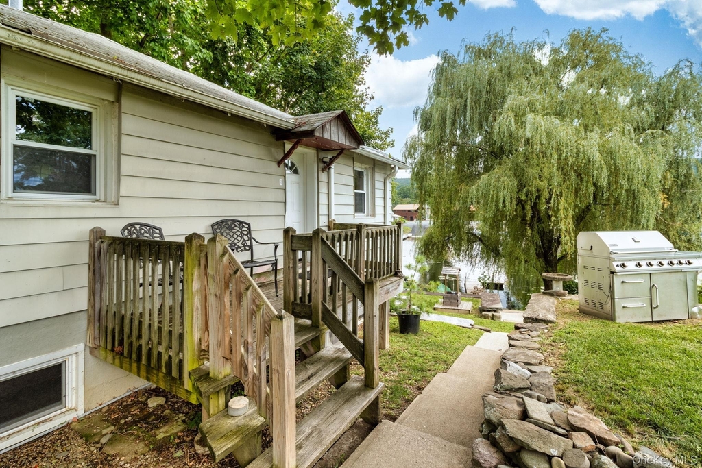 154 Windermere Avenue - Photo 0
