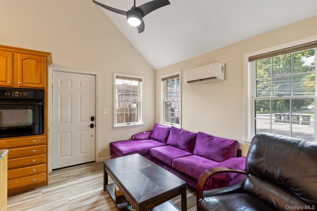 154 Windermere Avenue - Photo 4