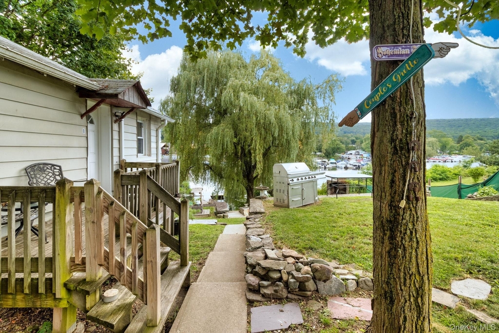154 Windermere Avenue - Photo 2