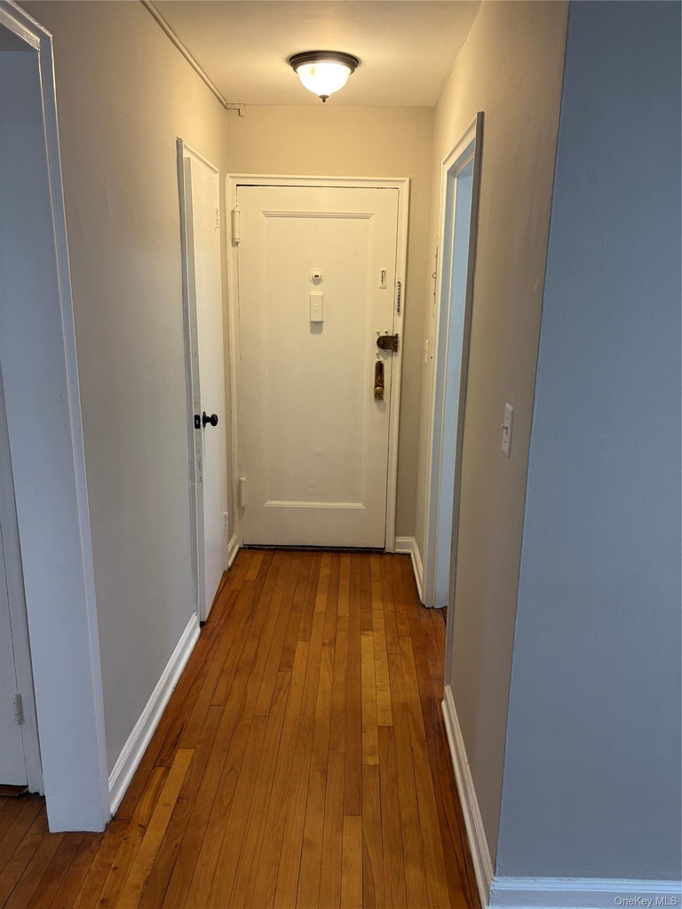 320 S Broadway - Photo 7