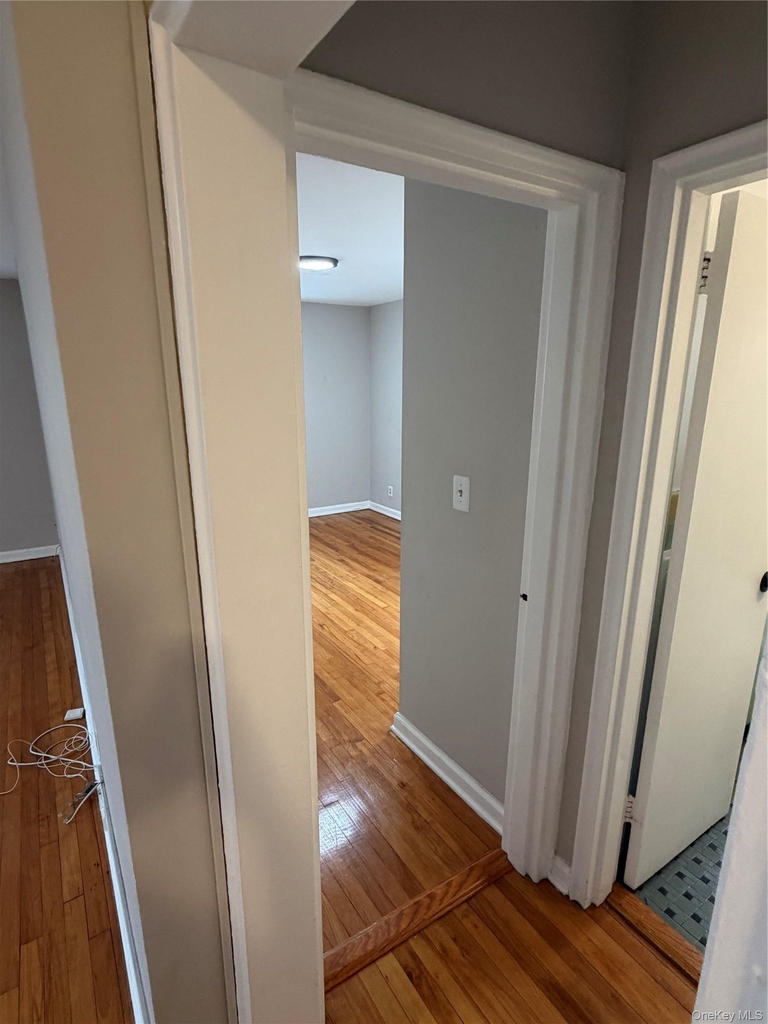 320 S Broadway - Photo 11