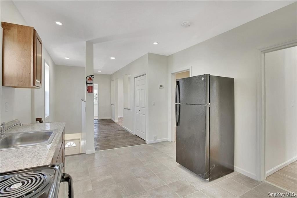 304 Tower Avenue - Photo 6
