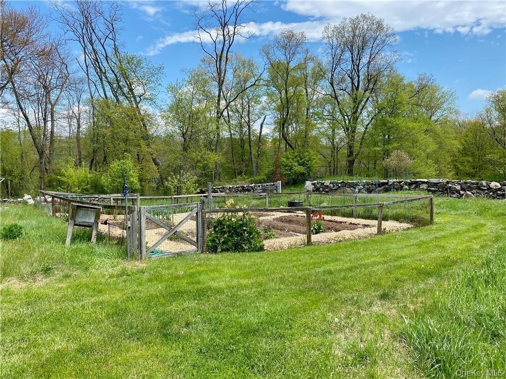 333 Hook Road - Photo 21