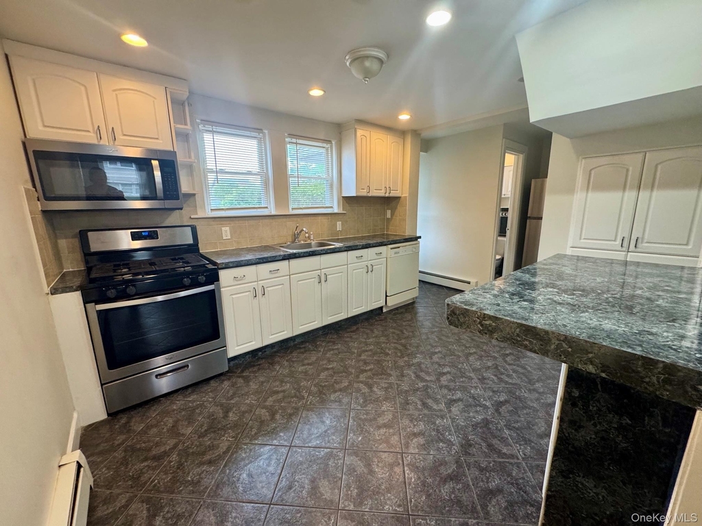 1 Allen Street - Photo 1