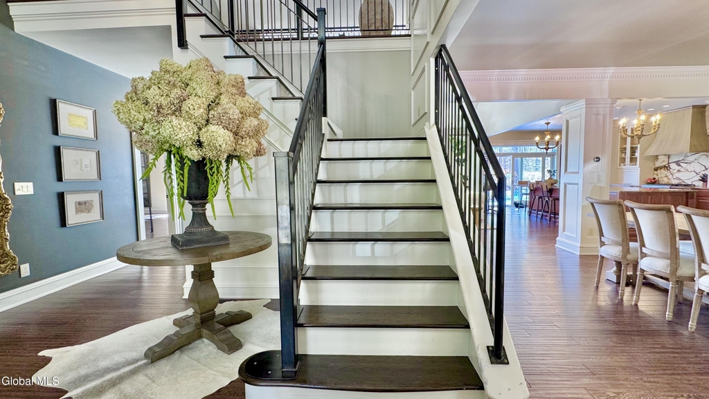 9 Oak Brook Boulevard - Photo 2