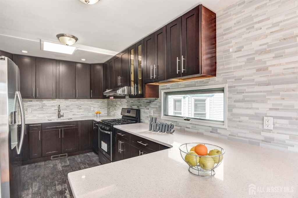 167 N Main Street N - Photo 6
