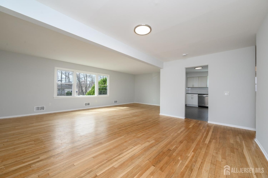 796 Inman Avenue - Photo 11