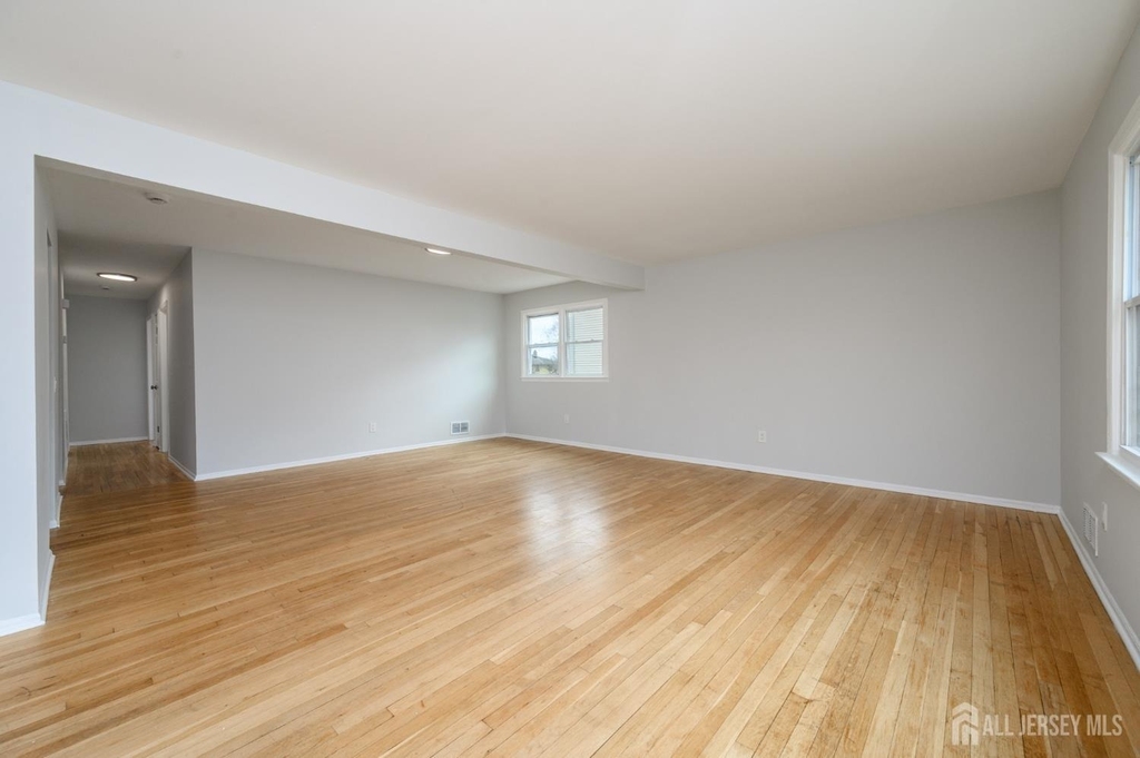 796 Inman Avenue - Photo 9