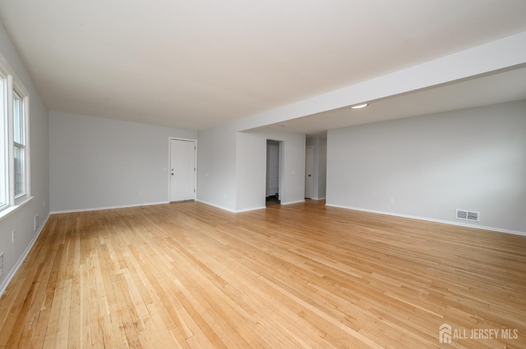796 Inman Avenue - Photo 10
