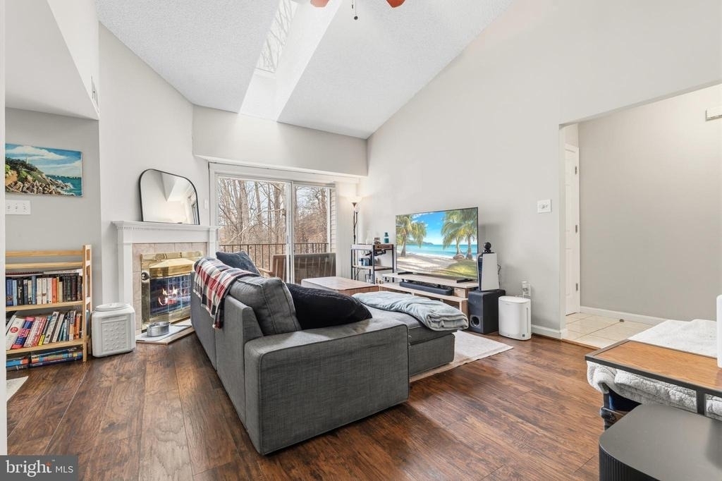 12219 Stevenson Court - Photo 4