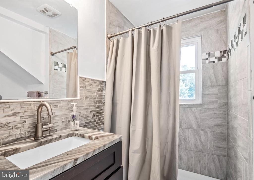 2617 E Maple Street - Photo 8