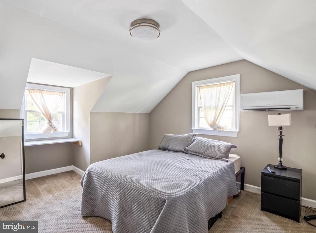 2617 E Maple Street - Photo 6