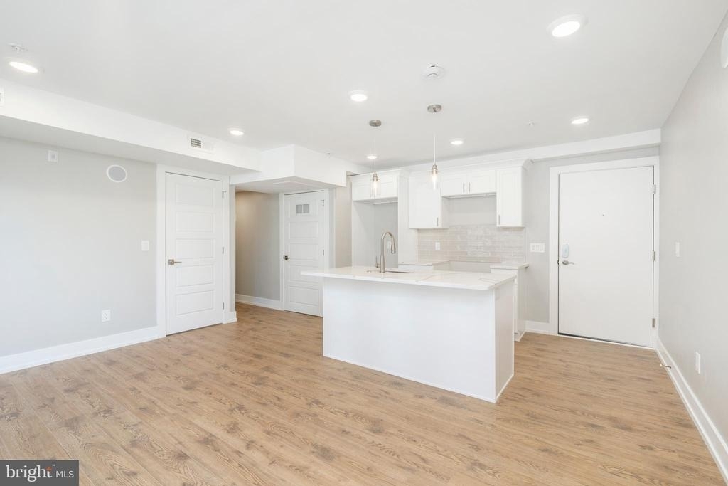 2304 N 9th Street - Photo 6