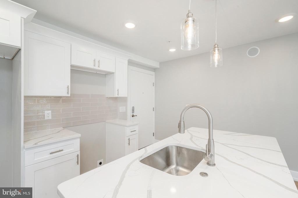 2304 N 9th Street - Photo 9
