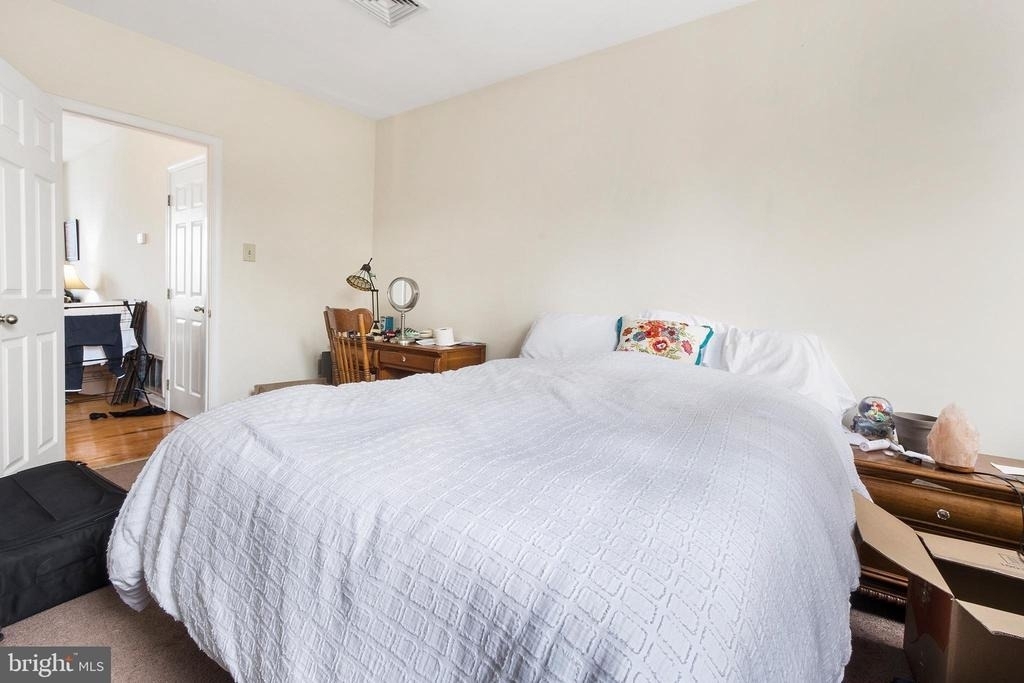 321 N Front Street - Photo 12