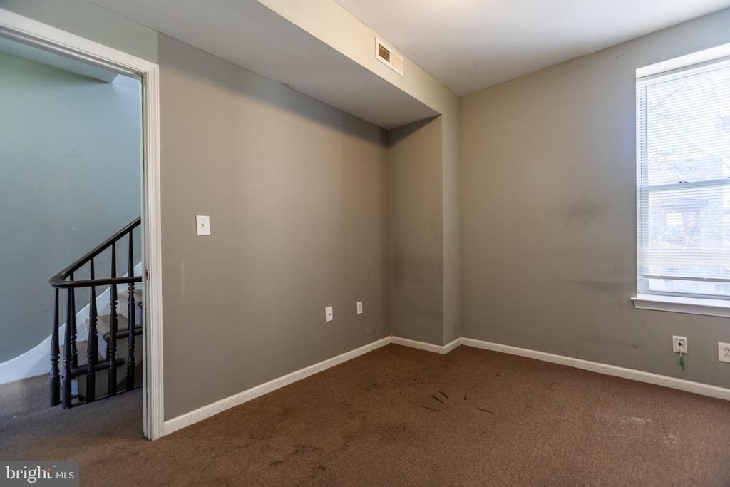 1706 N Willington Street - Photo 35