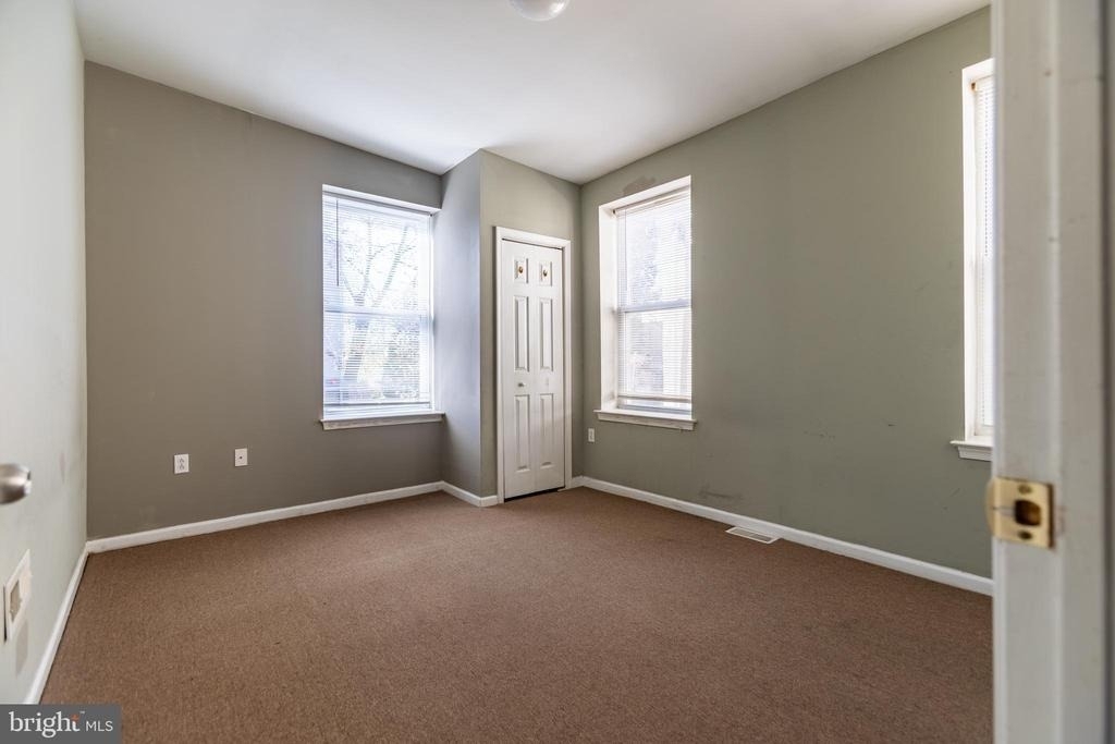 1706 N Willington Street - Photo 29