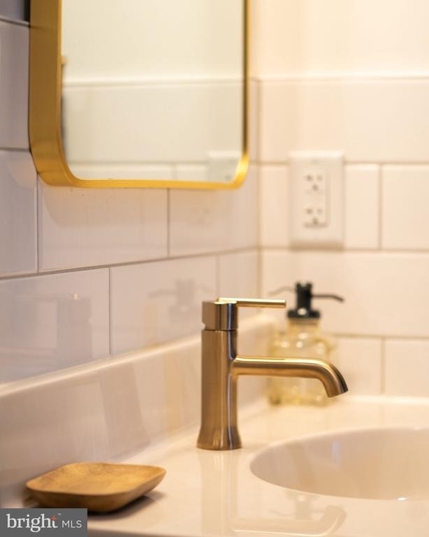 437 W Grant Street - Photo 10