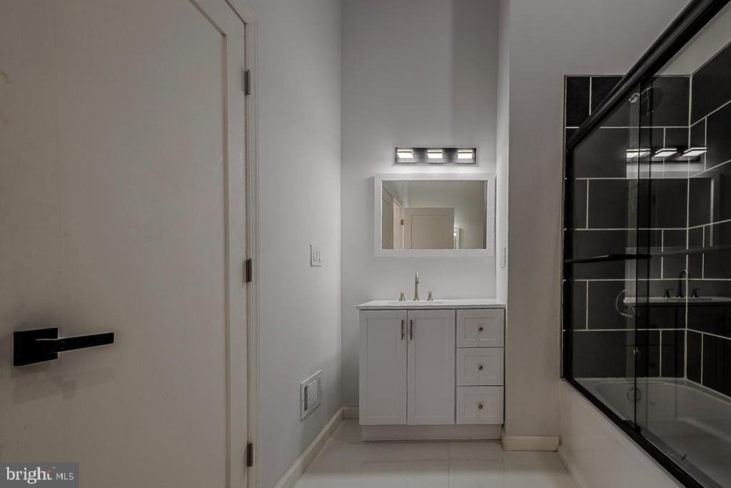 242 Hollow Road - Photo 10