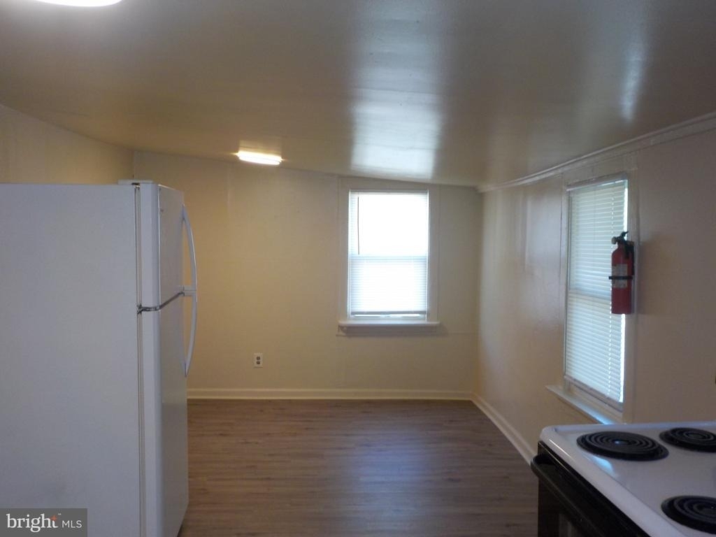 26 Walnut Street - Photo 3