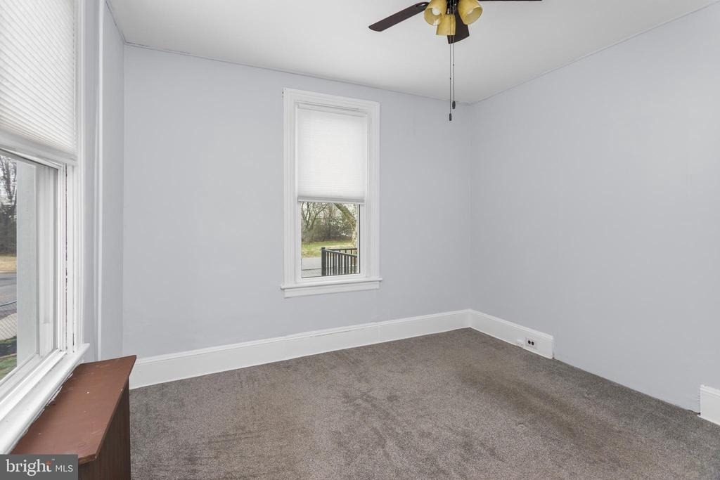 638 Pennsylvania Avenue - Photo 14