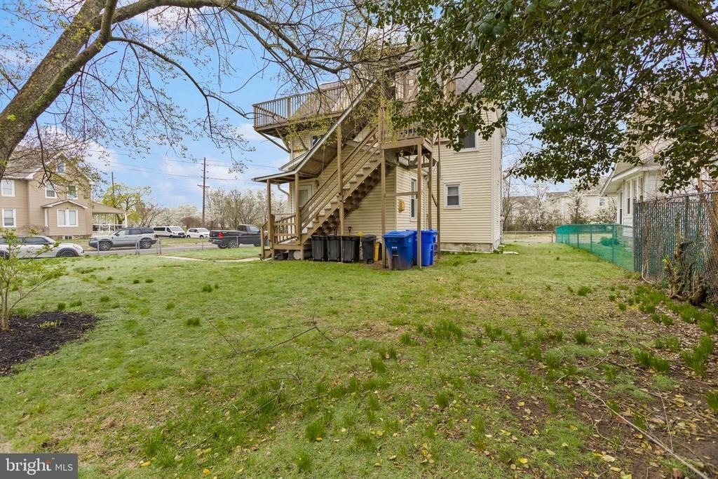638 Pennsylvania Avenue - Photo 18